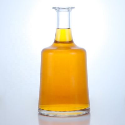 Oppervlaktebehandeling Warm stempelen Glasfles met kurk voor wodka Gin Rum Whiskey