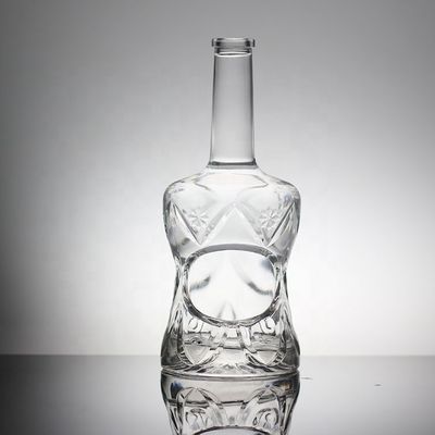 Schoonheid vrouwelijke glazen fles in aangepaste vorm voor wijnliefhebbers en kenners