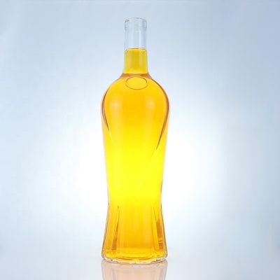 Uitstekend ontwerp 750 ml heldere vodka drank fles met kurk glas kraag materiaal