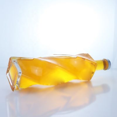 Gepersonaliseerd logo speciaal gevormde glazen fles Spirits 700 ml 750 ml Met schroefdop