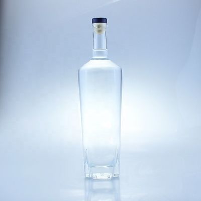 Glaskraag Glasfles voor alcoholische dranken 750 ml met kurkverzegeling