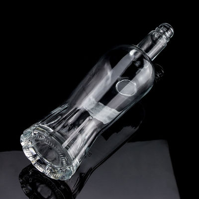 500ml700ml750ml helder Whisky fles met Super Flint Glass Custom gesneden uniek ontwerp