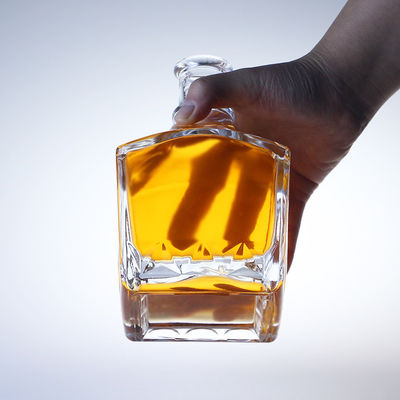 Whisky Glasfles Vierkante Pop 750 ml voor traditionele Whisky Selectie