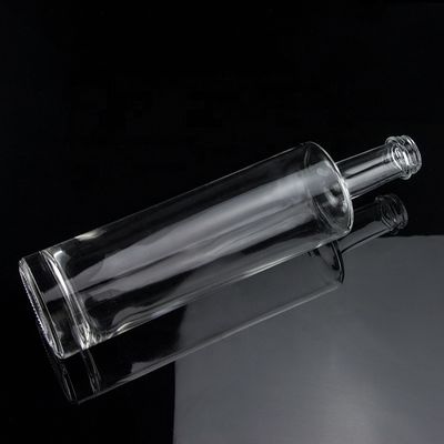 Uniek ontwerp 750 ml lange hals lege vodka glazen fles met schroefdeksel super flint glas