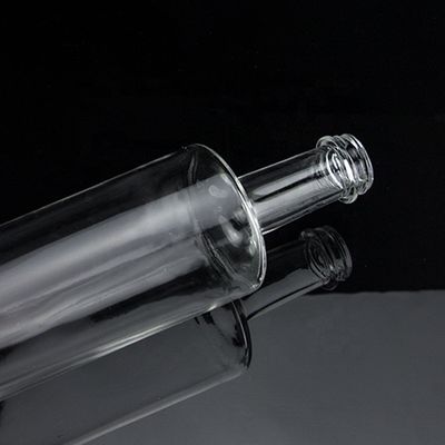 Uniek ontwerp 750 ml lange hals lege vodka glazen fles met schroefdeksel super flint glas