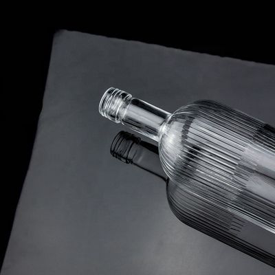 500 ml 700 ml SCREW CAP Super Flint Glass lege whiskeyfles voor design klassiek rond