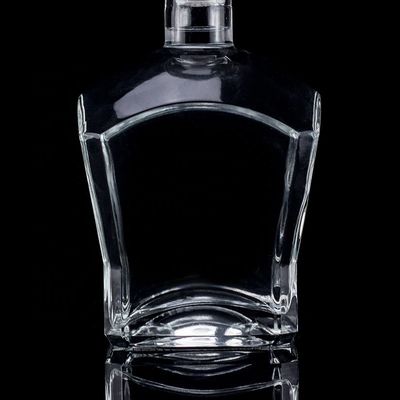 Duidelijke of op maat gemaakte Super Flint Glas Whisky Flasje 700 ml 750 ml met kurkstop