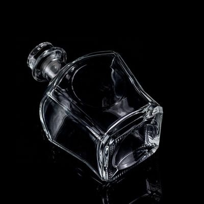 Duidelijke of op maat gemaakte Super Flint Glas Whisky Flasje 700 ml 750 ml met kurkstop