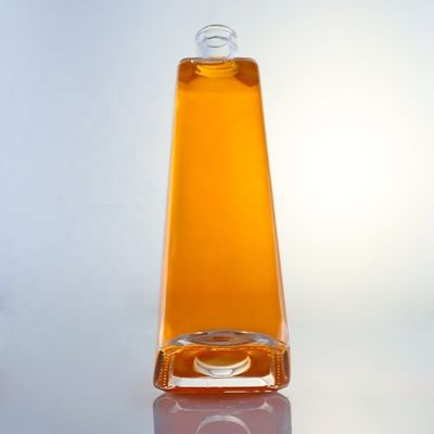 750 ml flint glas helder vierkant ronde gin fles met schroef top afwerking en vrij ontwerp