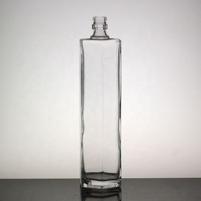 Schermdrukken kenmerkende hoge dunne fles lange glazen vodkafles 500 ml 750 ml