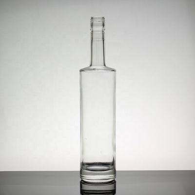 Als op maat gemaakte 500 ml glazen vodkaflessen met schroefdop voor vodka-oppervlakken