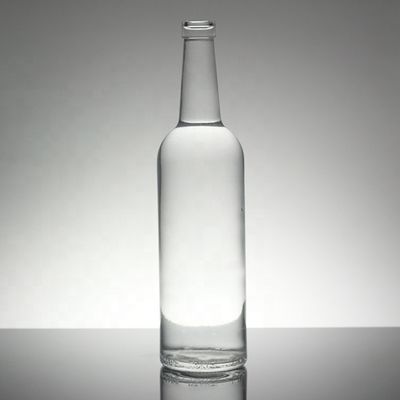 Als op maat gemaakte 500 ml glazen vodkaflessen met schroefdop voor vodka-oppervlakken