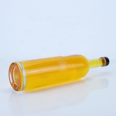 Custom Logo 700 ml 750 ml High Flint Round Shape Glasfles met schroeftop afwerking