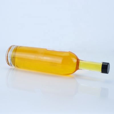 Custom Logo 700 ml 750 ml High Flint Round Shape Glasfles met schroeftop afwerking
