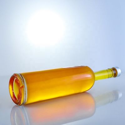 Gepersonaliseerd logo 700ml 750ml High Flint Round Shape Glasfles met schroeftop afwerking