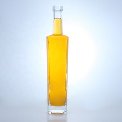 700 ml hoge flint ronde vorm drank glasfles met aangepast logo en kurk top afwerking