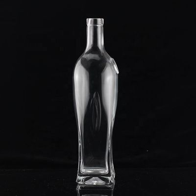 Speciaal ontworpen glazen fles met schroefdeksel voor tequila in de industrie