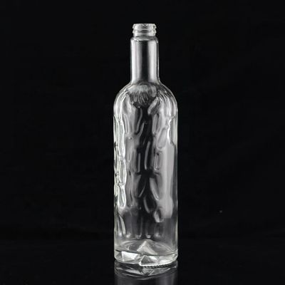 Speciaal ontworpen glazen fles met schroefdeksel voor tequila in de industrie
