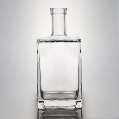 Acceptabel klant logo Glas vierkant Super Flint 500 ml 700 ml 750 ml fles voor gin