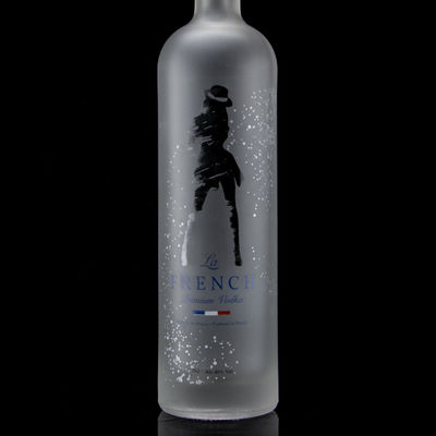 Glaskraag 750 ml Zuur Etch Vodka Fles met heldere of aangepaste kleur in Heze