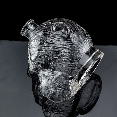 Uniek ontwerp 500 ml 750 ml aapkopvormige glazen fles voor wodka drank met kurk