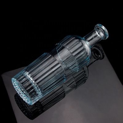 Pretty Light Blue 750ml 75cl Verticale strepen Vodka fles met deksel gemaakt van helder glas