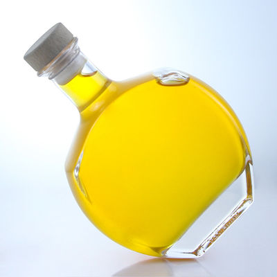 Gepersonaliseerd logo glazen kraag alcoholfles voor whisky vodka tequila gin rum geleverd