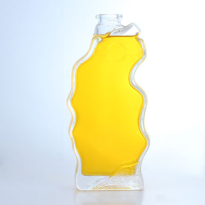 Doorzichtige of op maat gemaakte glazen fles met speciale vorm voor whisky vodka brandy