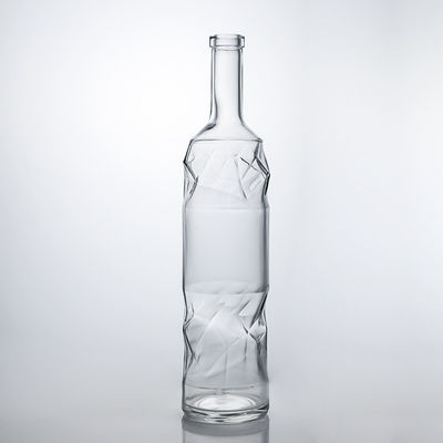Oppervlaktebehandelingen Decal Custom Shape Embossed Glass Liquor Bottle voor Whisky Gin Rum
