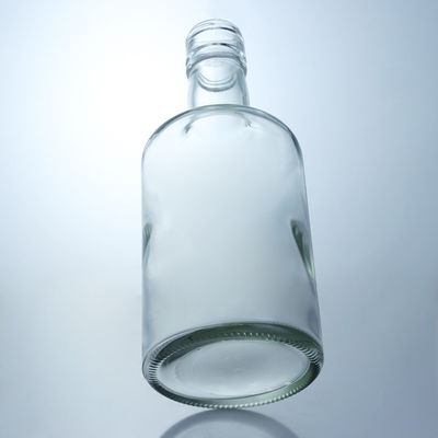 Custom Cap Long Neck Glas drankfles voor schroeftop Gin Vodka Brandy Custom vorm