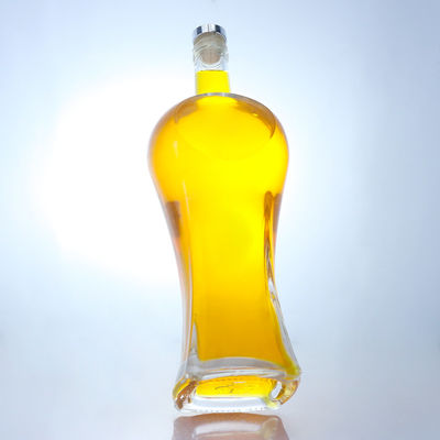 Duidelijke of op maat gemaakte speciale vorm Cork Cap Spirit glasfles voor Whisky Vodka Tequila Gin Rum Made