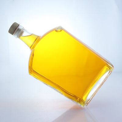 Platte glasfles voor whisky, wodka, tequila, gin en rum