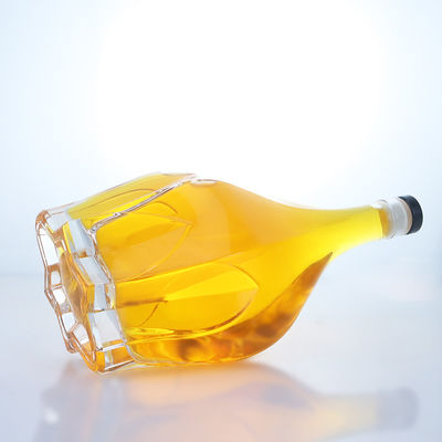 Flint Glass Embossed Design Screw Cap Spirit Flasje voor Whisky Vodka Tequila Gin Rum