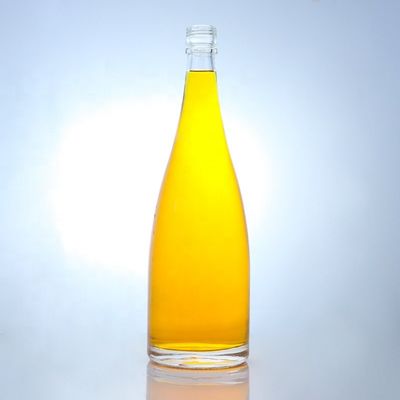 Perenvormige schroefkap glasfles gemaakt voor Super Flint Rum Vodka Whisky Tequila Gin