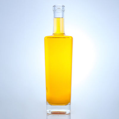 750 ml op maat gemaakte glasfles voor brandy, vodka, whisky en kurk