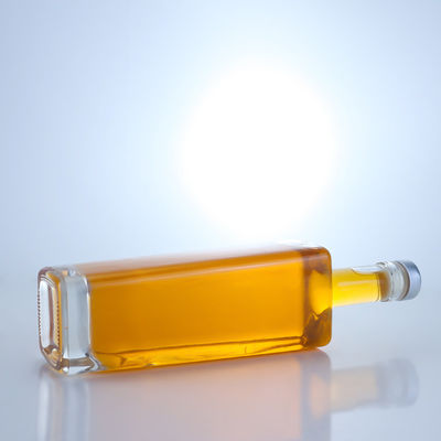 750 ml op maat gemaakte glasfles voor brandy, vodka, whisky en kurk