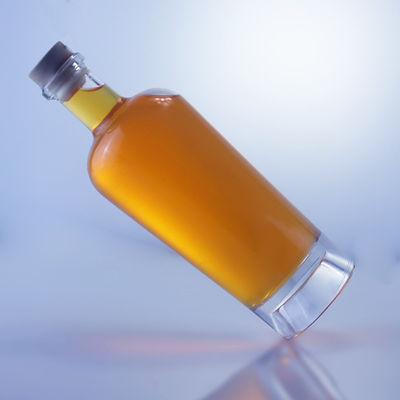750 ml glazen drankfles met kurkstop en op maat gemaakte dop