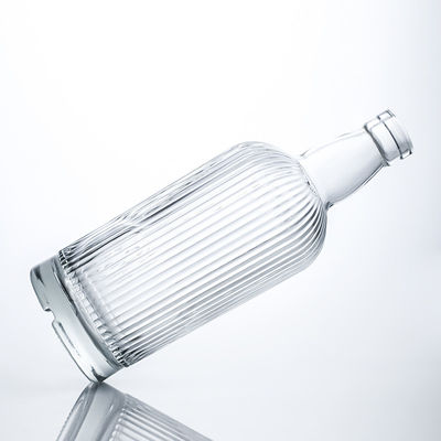 Zware doorzichtige glazen fles voor brandy whisky gin aangepaste vorm cork top gegraveerd