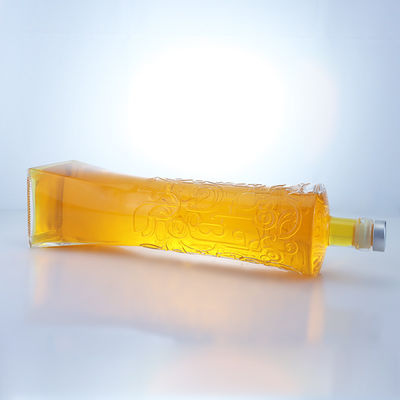 Industriële drankglasfles met een unieke vorm en geïmprimeerd superklein materiaal