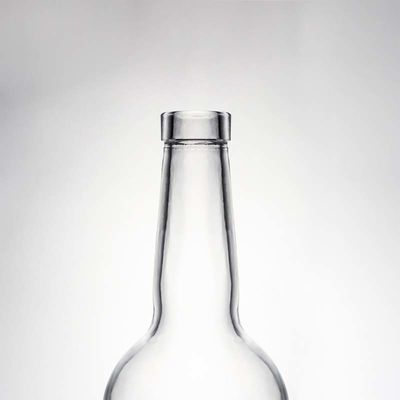 Gepersonaliseerde logo glazen kraag 700 ml ronde drankfles voor wodka brandy whisky en meer