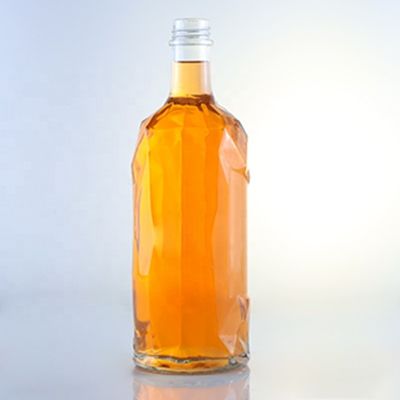 Unieke glazen fles voor champagne, gin, rum, brandy en whisky in super flint materiaal