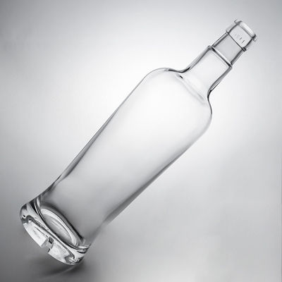 Uniek afdichtingstype Cork 750 ml High Flint Glass Flas for Gin Rum Champagne Brandy Whisky
