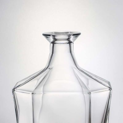 Duidelijke of op maat gemaakte unieke polygon glazen drankfles voor whisky gin rum vodka 1000 ml