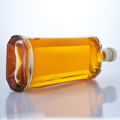 Gepersonaliseerd logo 500 ml heldere flintglasfles voor gin rum champagne brandy whisky drank