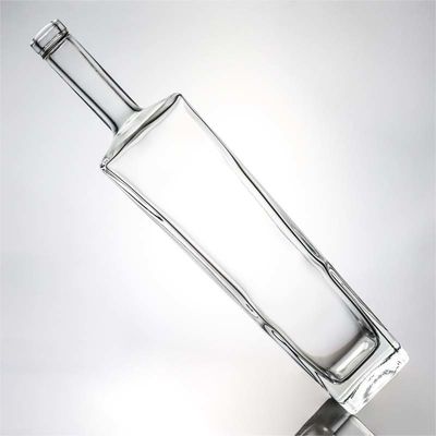 Hoofdmateriaal Glas 1000 ml Vierkante Whiskyfles met hoog sieraad en kurk