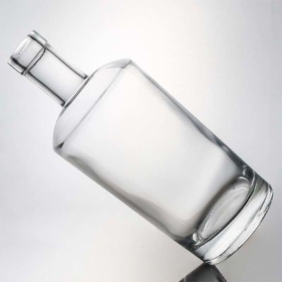 Gelast 750 ml ronde heldere flintfles voor aangepaste gin rum