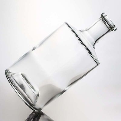 Duidelijke of op maat gemaakte ronde 750 ml 1000 ml glazen fles met houten kurk voor whisky