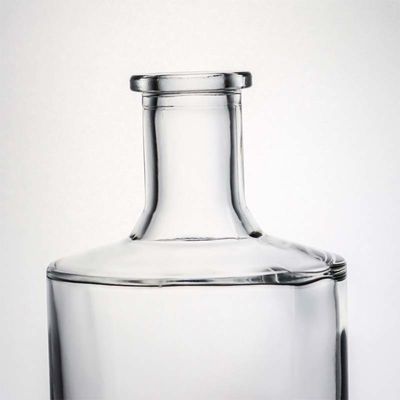 Duidelijke of op maat gemaakte ronde 750 ml 1000 ml glazen fles met houten kurk voor whisky