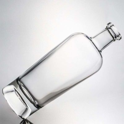 Gepersonaliseerd logo 700 ml 1000 ml Clear Flint Gin Rum Champagne Liquor Glasfles met kurk