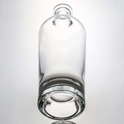 Gepersonaliseerd logo 700 ml 1000 ml Clear Flint Gin Rum Champagne Liquor Glasfles met kurk